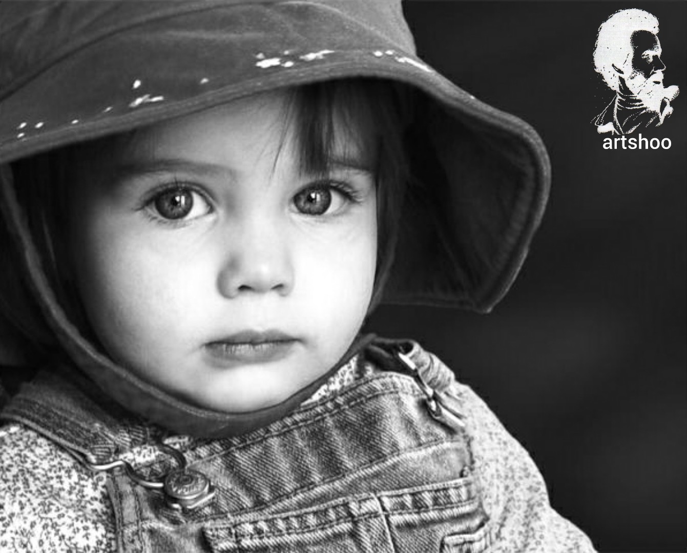 مدل کودک سیاه قلم